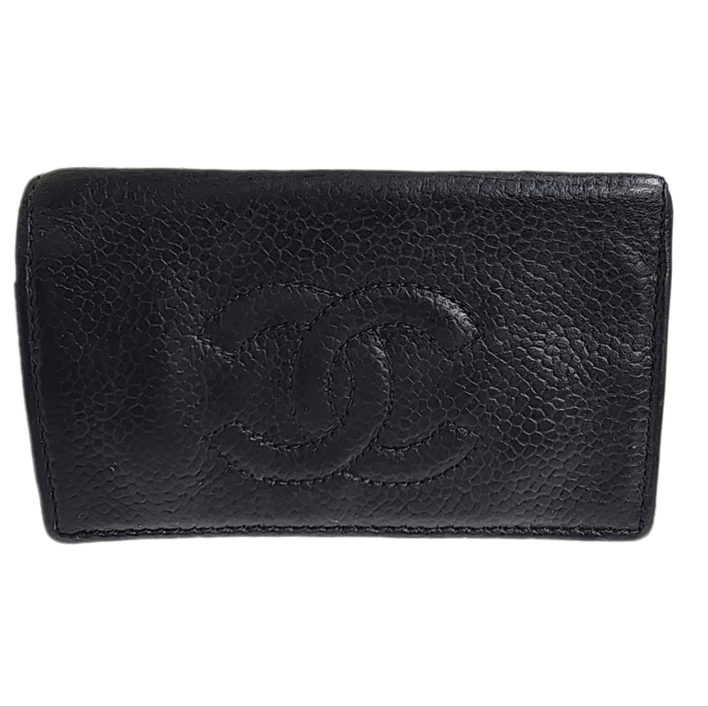 - 💯 % Authentic Vintage Chanel Caviar Black Leather key Ring